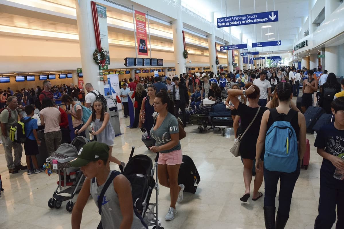 Cancelan vuelos de Cancún a Culiacán por estallido de violencia