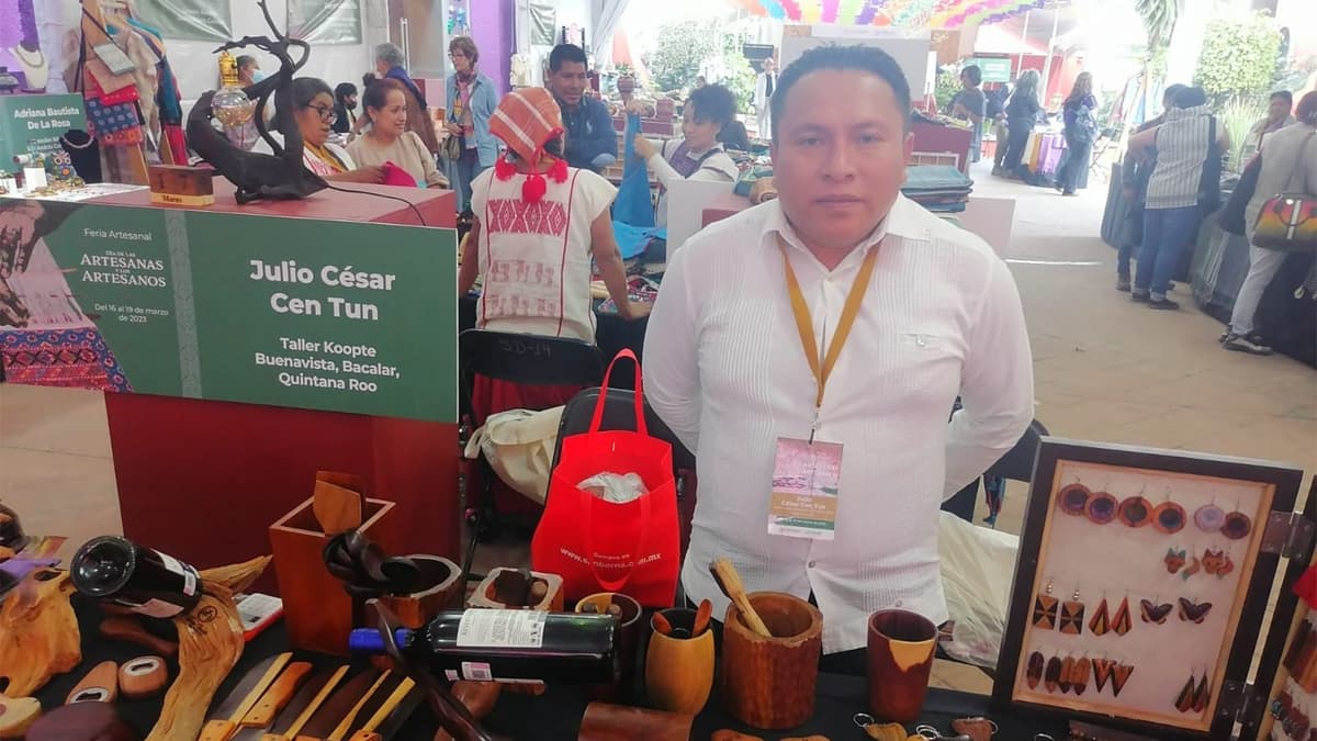 Artesanos de Bacalar, participan en feria en el Museo Nacional de Culturas Populares