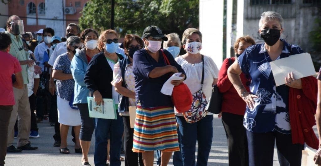 Cámara de Senadores aprueba que el 5% del personal de las empresas sean adultos mayores
