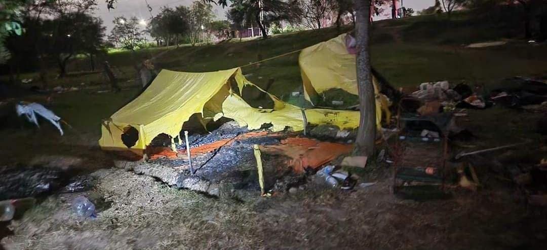 Incendian 25 casas de migrantes en Tamaulipas; pierden ropa y sus documentos