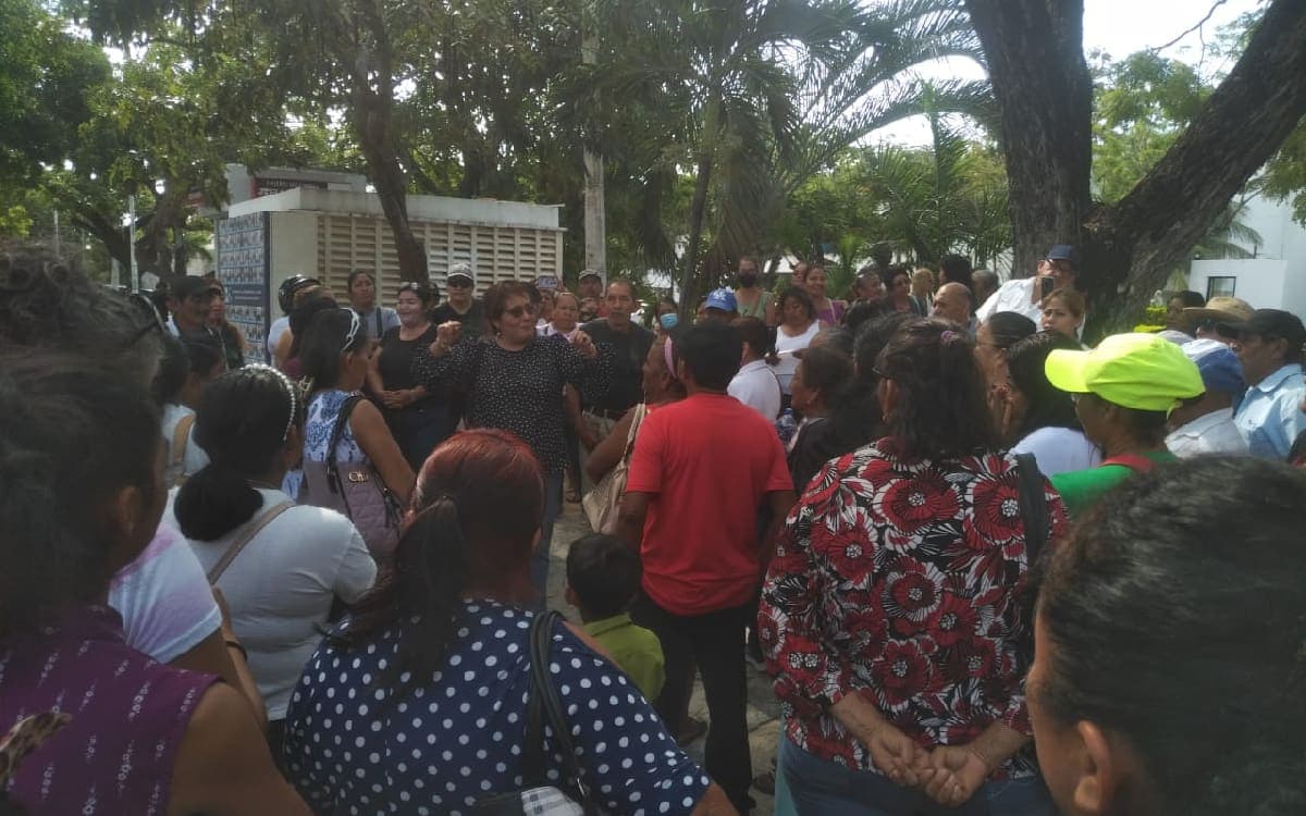 Se reunirán funcionarios y habitantes de colonias irregulares para evitar el cierre de la Zona Hotelera de Cancún