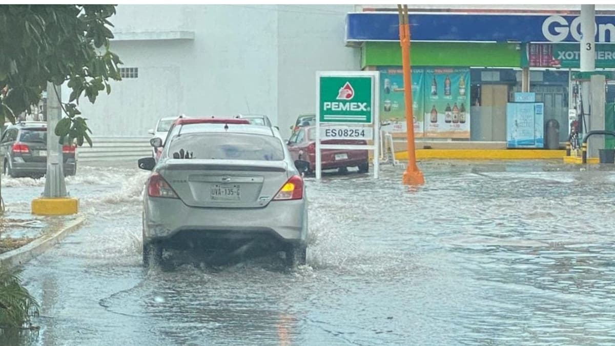 Incendios y gente atrapada en un elevador, otras de las afectaciones causadas por las lluvias en Cancún