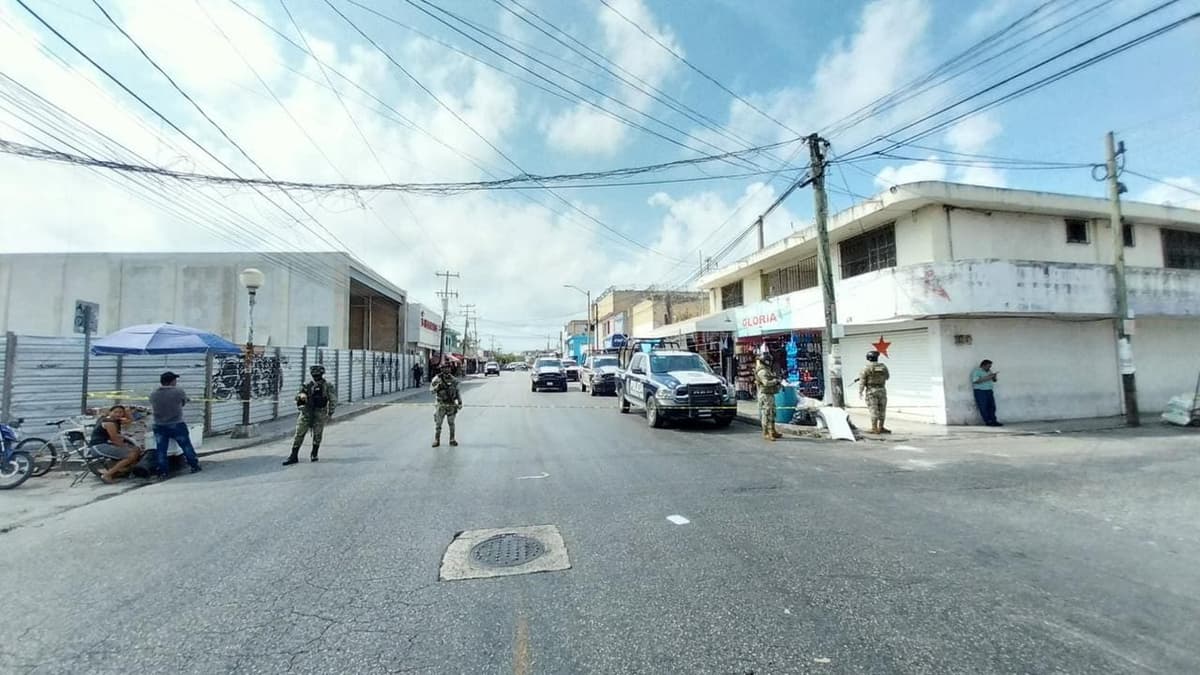 Colocan sellos de aseguramiento en domicilio cateado de la zona de “El Crucero” en Cancún