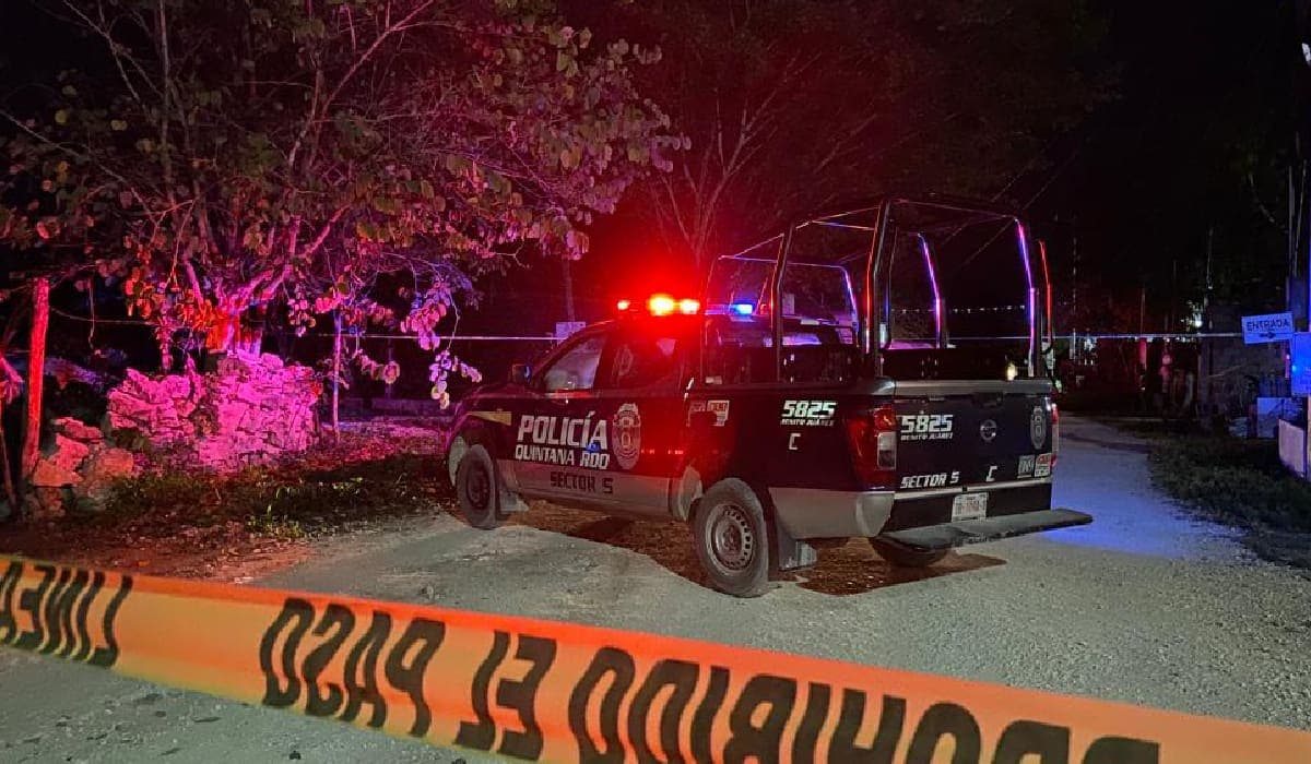 Encuentran dos piernas en un camión recolector de basura, en el relleno sanitario de Cancún