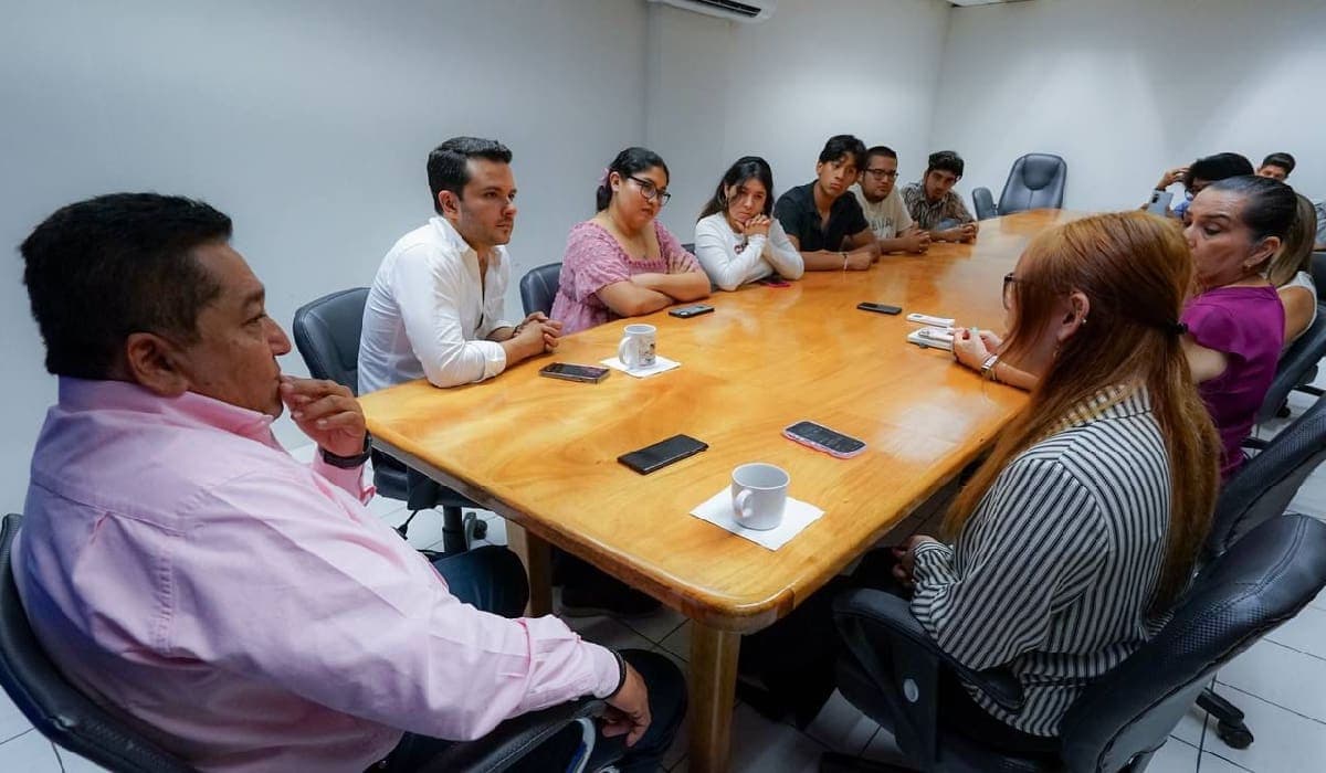 Se reúne Pablo Bustamante con la comunidad estudiantil del Instituto Tecnológico de Cancún