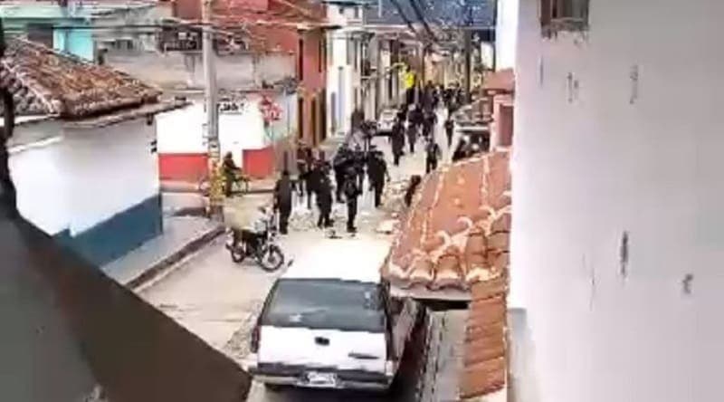 Video: “Los Motonetos” provocan disturbios en Chiapas; hay 2 heridos y 12 detenidos