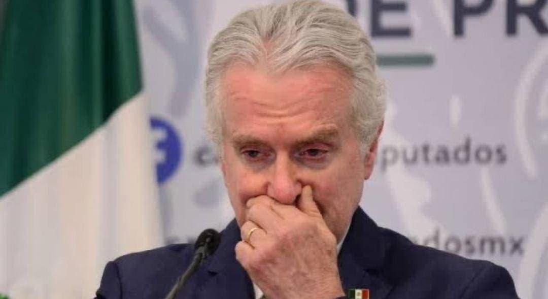 Video: Santiago Creel afirma que sufre de "discriminación inversa" por su color de piel y ojos