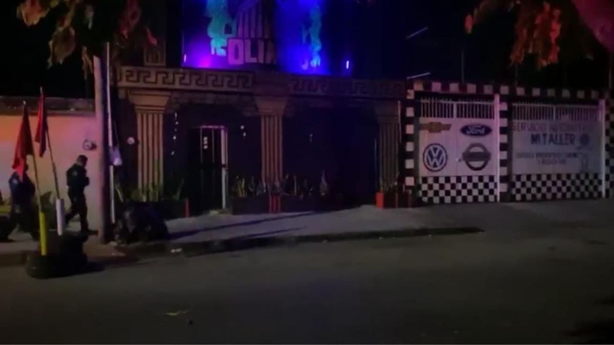 Disparan contra el bar Olimpo de Cancún por presunto cobro de derecho de piso