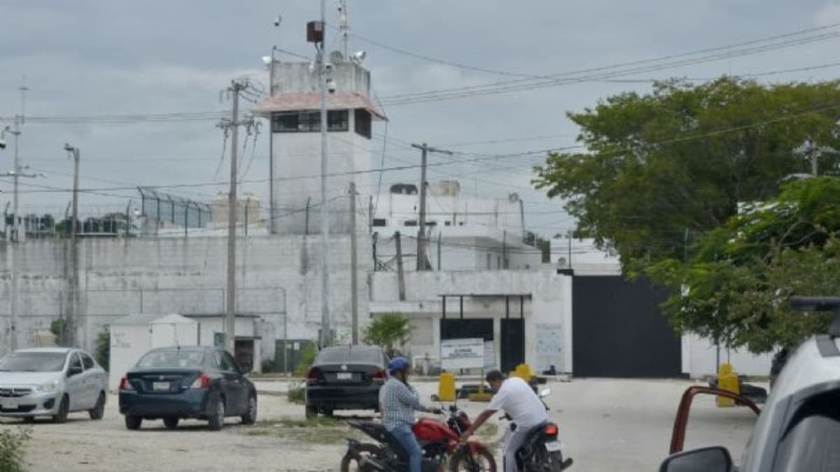 Separan del cargo a director del Cereso de Cancún; dejó entrar a grupo musical a fiesta de reo