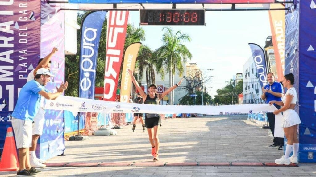 Exitoso "Medio Maratón Playa del Carmen por la Paz 2023"