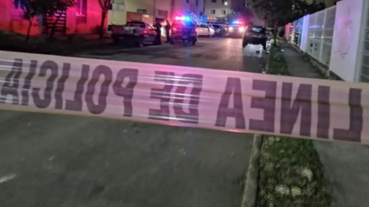 Lunes violento; ejecutan a una persona en Villas Otoch Paraíso de Cancún
