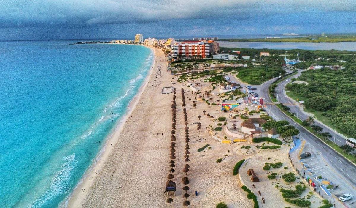Quintana Roo recibió 27 millones de turistas y logró derrama de 19 mil mdd durante primer año de Mara Lezama