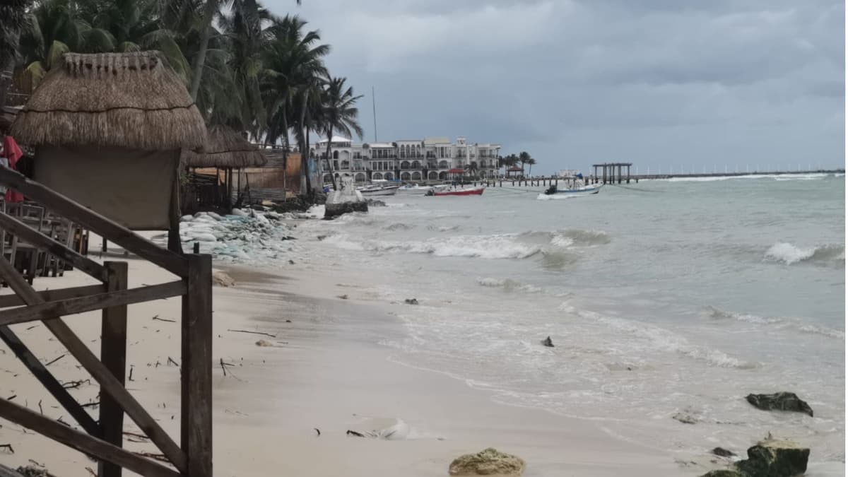 Frente frío provoca puerto cerrado, lluvias y bajas temperaturas en Playa del Carmen