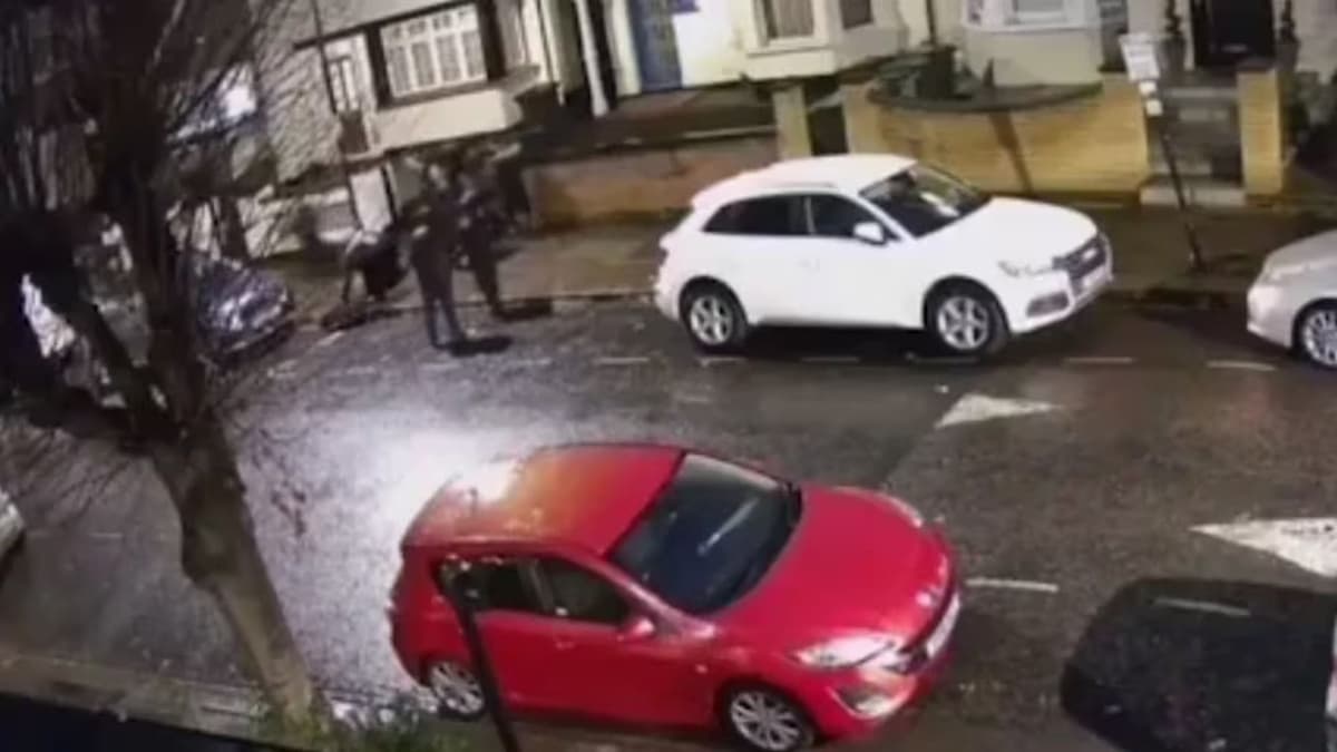 VIDEO: Brutal ataque contra una mujer judía en Londres: investigan si fue un crimen de odio