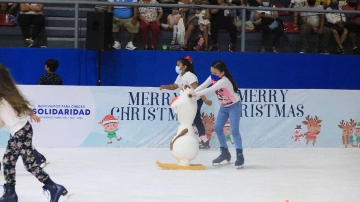 Durante la temporada navideña, regresa la pista de hielo a Playa del Carmen