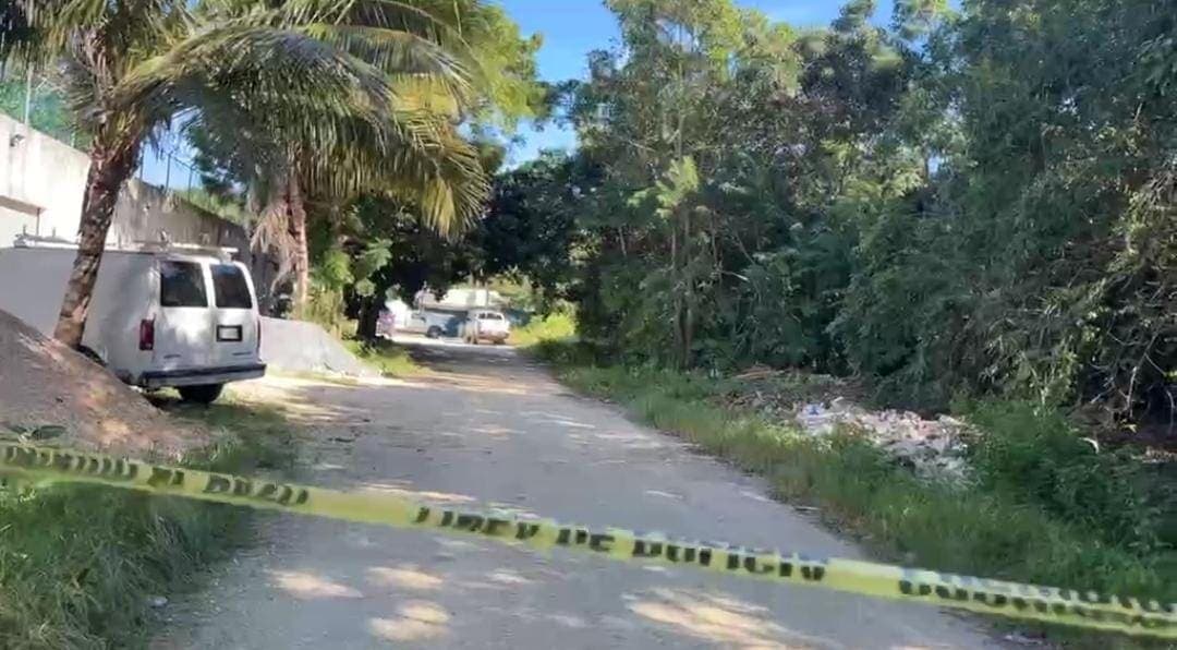 Sigue la violencia en Cancún; localizan cuerpos embolsados al interior de un taxi
