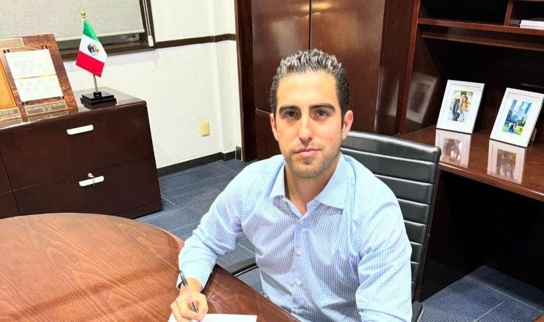 Eugenio Segura solicita licencia de Sefiplan sin goce de sueldo; va por la Senaduría