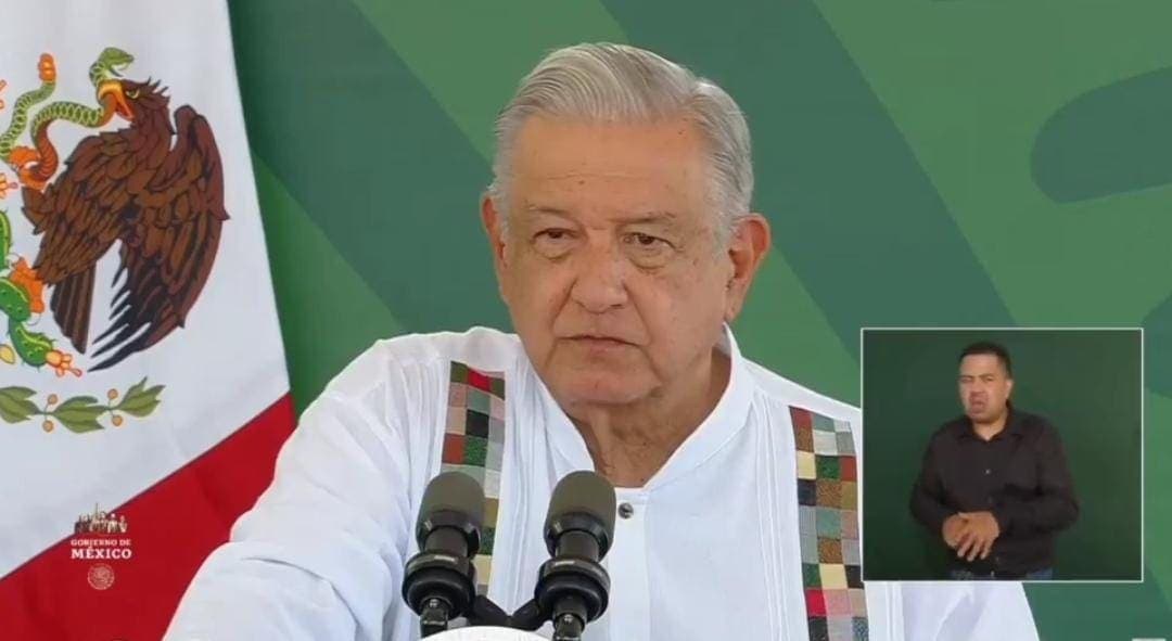 Video: AMLO llama corruptos y oportunistas a líderes transportistas que organizaron paro