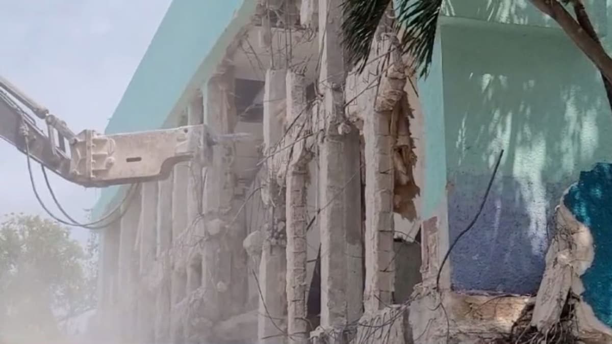 Se hará un estacionamiento donde estaba el cine "Blanquita" de Cancún; será gratuito para funcionarios y ciudadanos