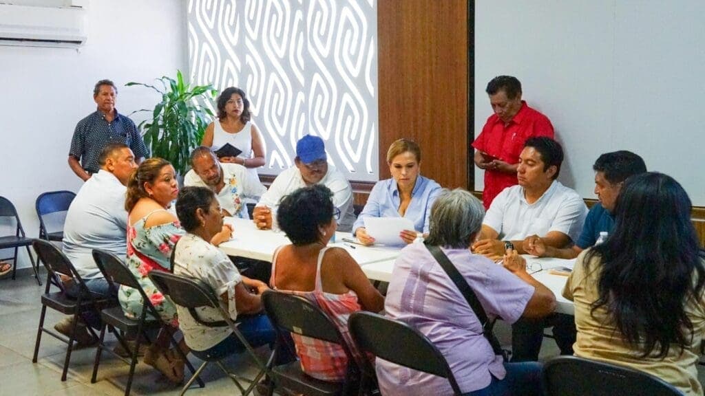 Comerciantes de Playa del Carmen resultan beneficiados tras acuerdo con el gobierno municipal