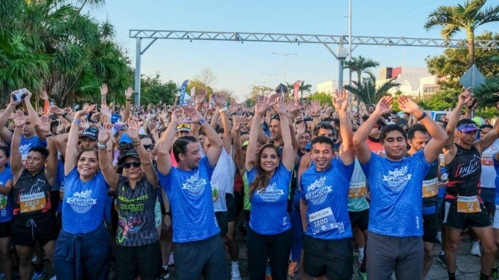 Medio Maratón celebra el 54 Aniversario de Cancún en el marco de la Nueva Era del Turismo en el Caribe Mexicano
