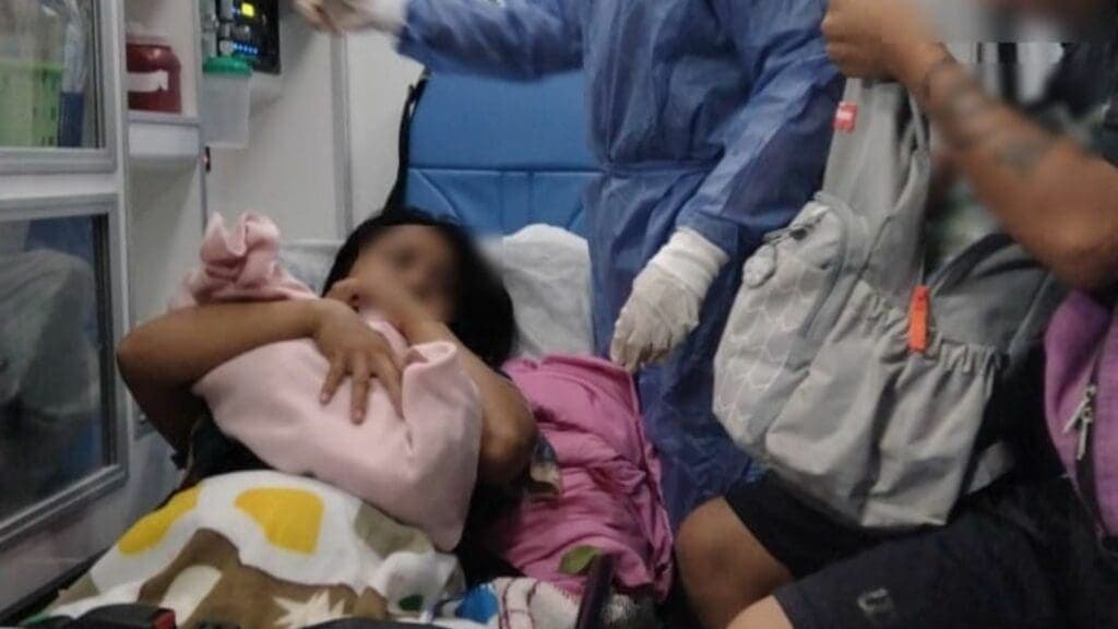 Policías de Cancún ayudan a dar a luz a una joven de 19 años