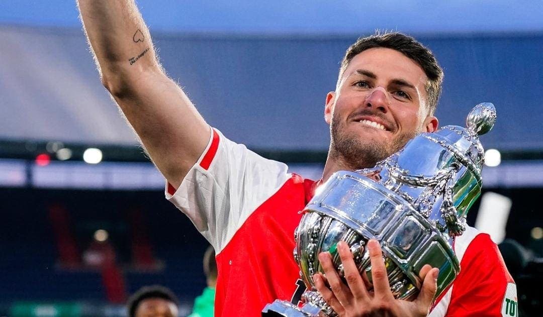 Video: Con asistencia del mexicano Santiago Giménez, Feyenoord es campeón de Copa