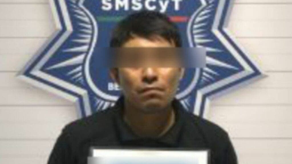 Detienen a un sujeto por acosar y grabar a una mujer en Plaza Las Américas de Cancún