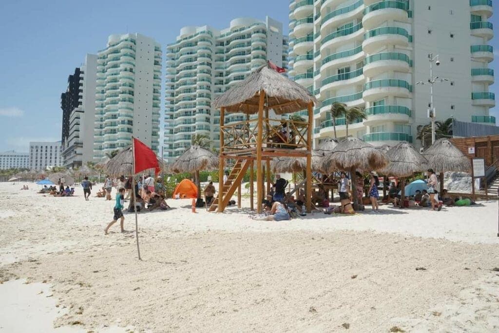 Piden tener cuidado en Quintana Roo con las altas temperaturas; identifica los síntomas del golpe de calor