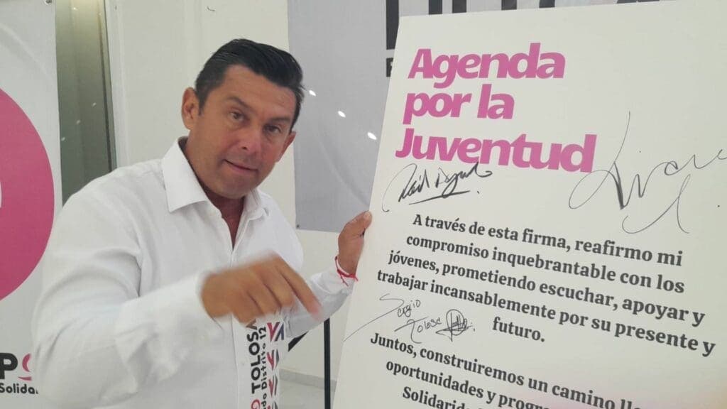 Firma Sergio Tolosa compromiso con Red de Jóvenes por México