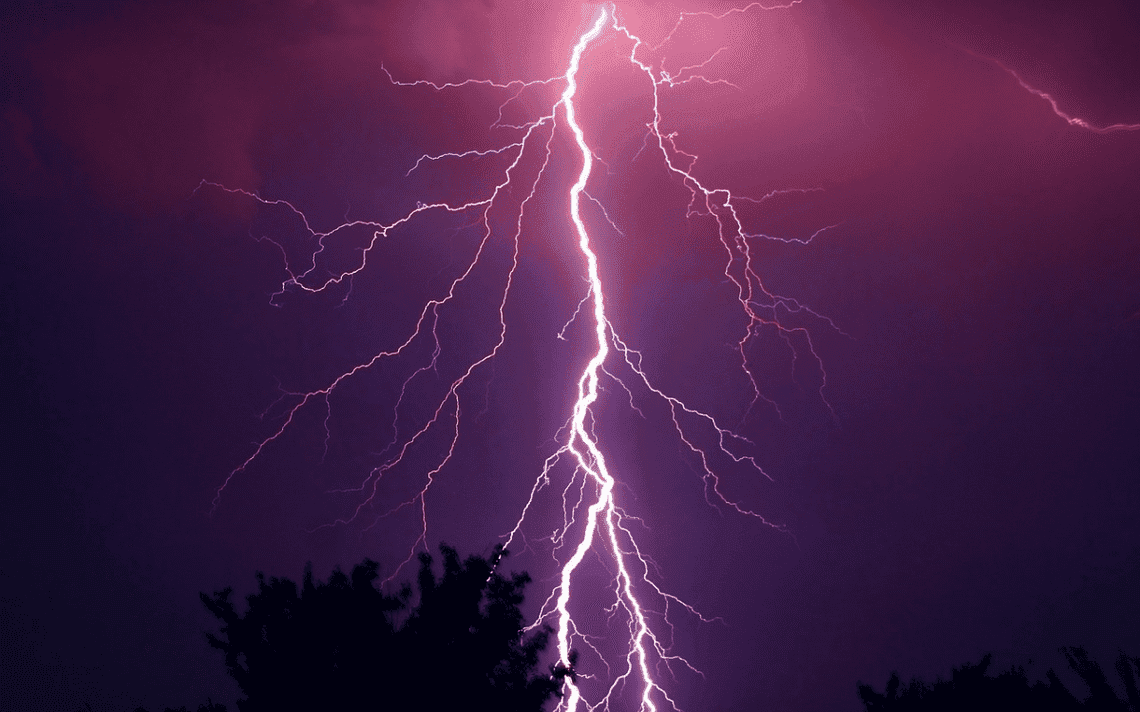 Rayo cae en una vivienda en Panamá y mata a tres miembros de una familia