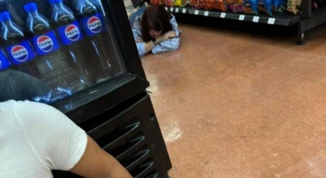 Sujetos disparan durante intento de asalto a un Walmart en Azcapotzalco, Cdmx