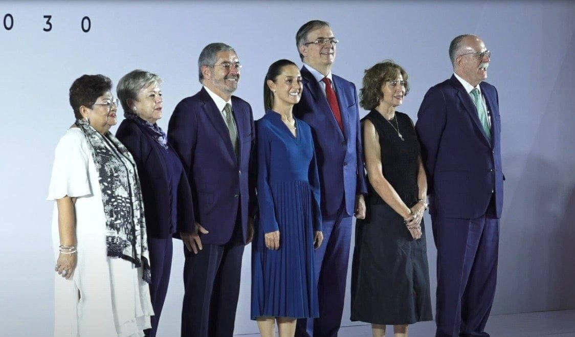 'No nos vamos a someter a esa señora', dijo Marcelo Ebrard; será su secretario de Economía