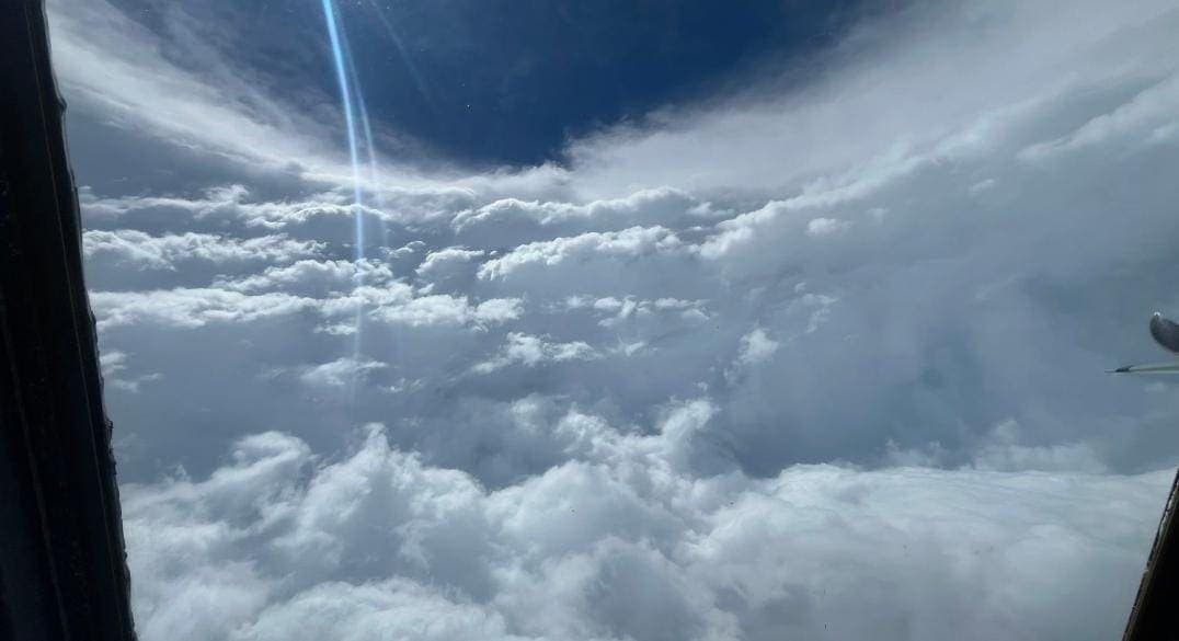 Informa Mara Lezama que el impacto del huracán "Beryl" sería al norte de Carrillo Puerto