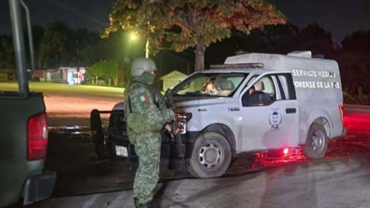 Trabajador de Tren Maya es detenido; viajaba con un cadáver en medio de la carretera