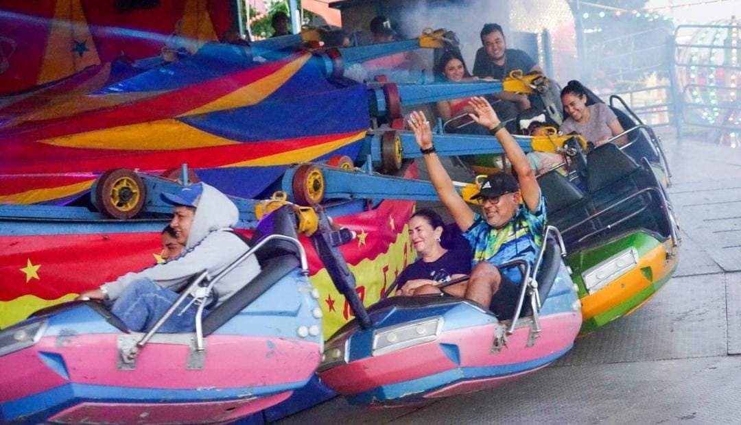 Locales y turistas disfrutan por igual de la Feria de Playa del Carmen 2024
