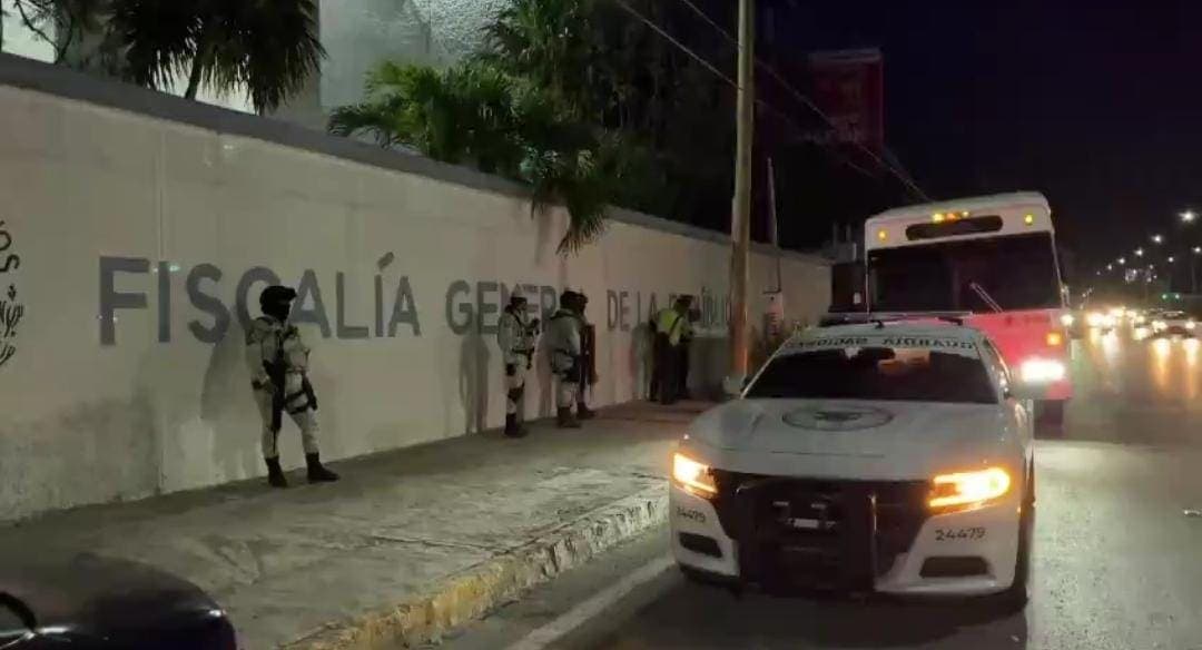 Se escapa un reo de las instalaciones de la FGR en Cancún