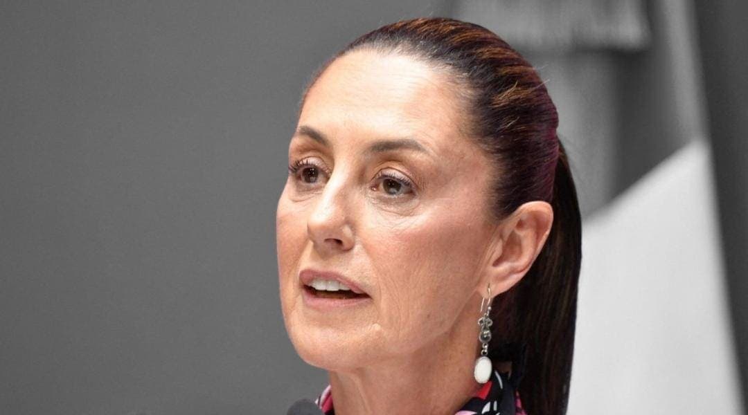 Video: Claudia Sheinbaum anuncia a su secretario particular y ratifica a Zoé Robledo en el IMSS