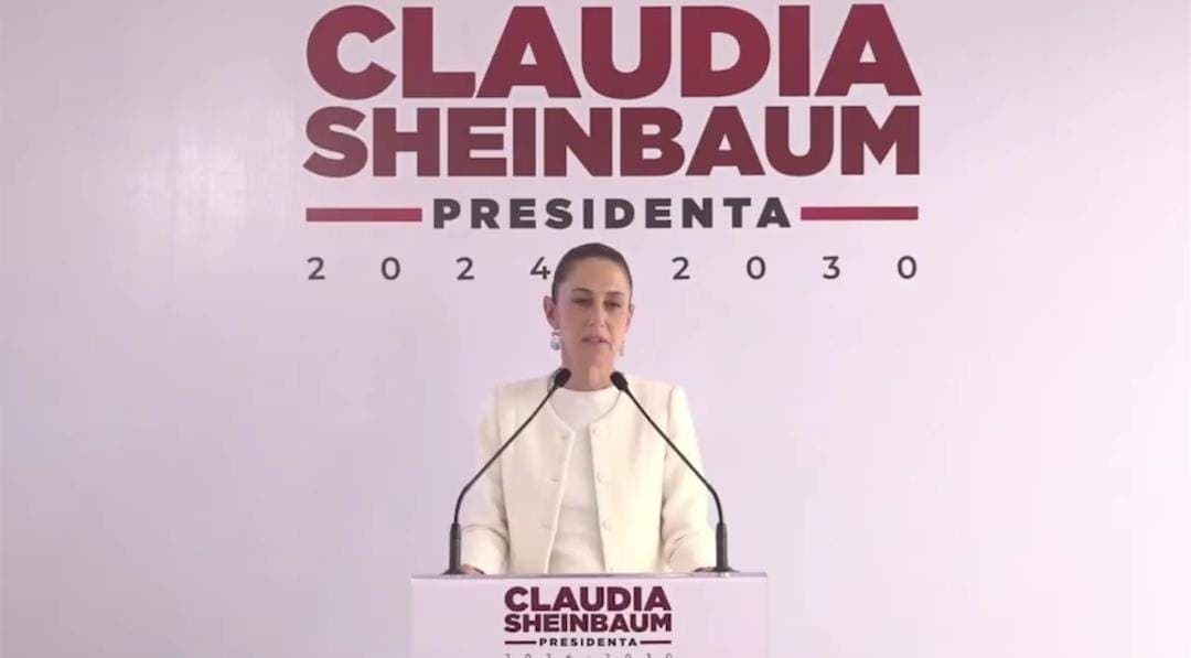 Claudia Sheinbaum prometió seguir con la investigación del caso Ayotzinapa a los padres de los 43