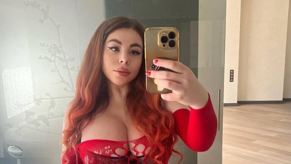 Detienen a influencer rusa por transportar droga en sus partes íntimas