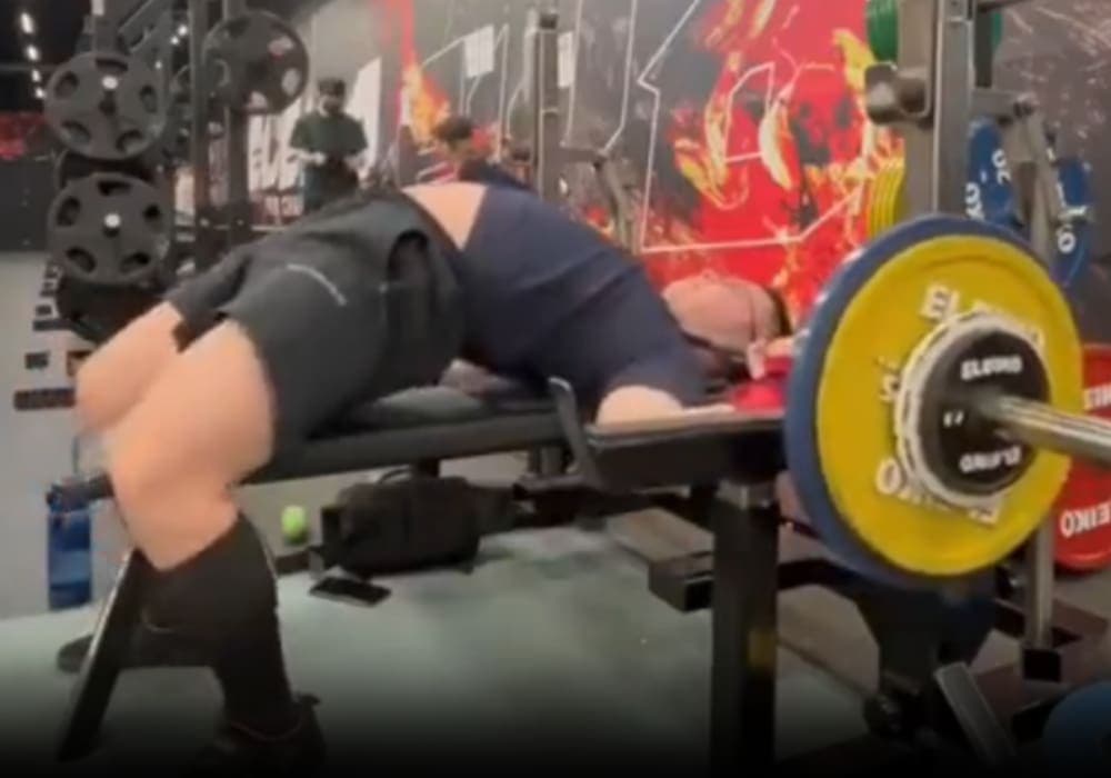 Video: Barra con más de 100 kilos le cayó en el cuello a un hombre en un gimnasio de Taiwán