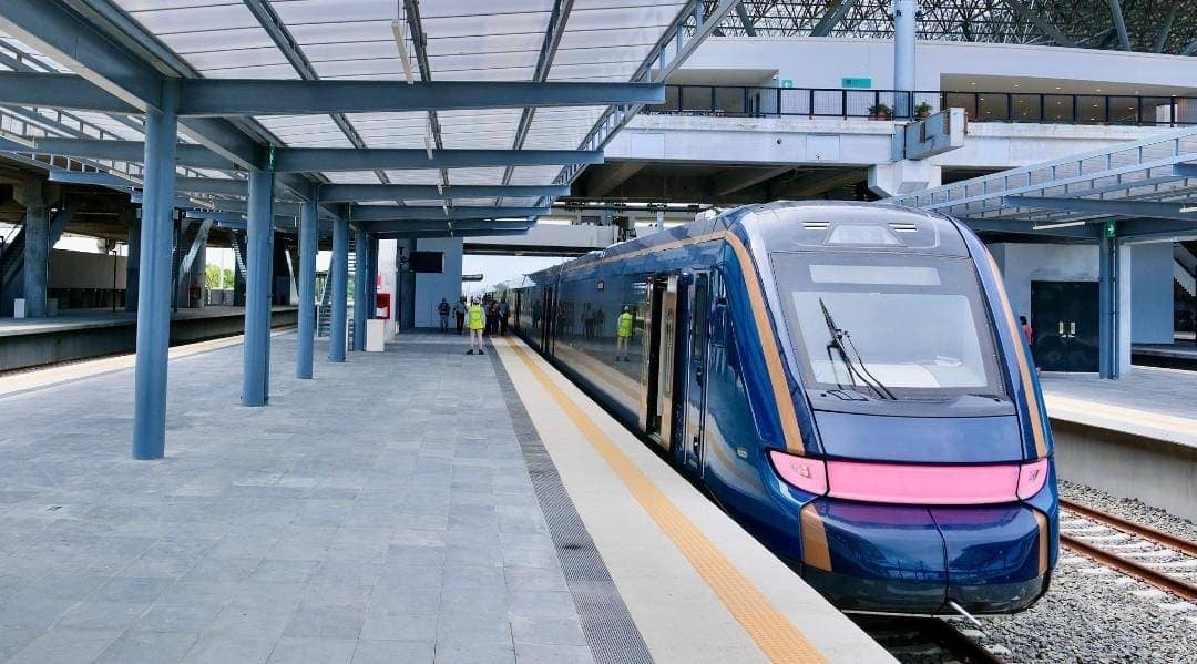 Suspende Tren Maya sus corridas en Quintana Roo por la cercanía de la tormenta "Helene"