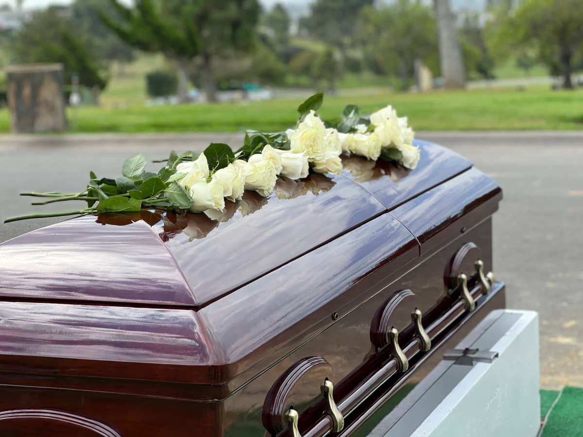 Familia se entera por TikTok que funeraria envió el cadáver de su madre a otro país