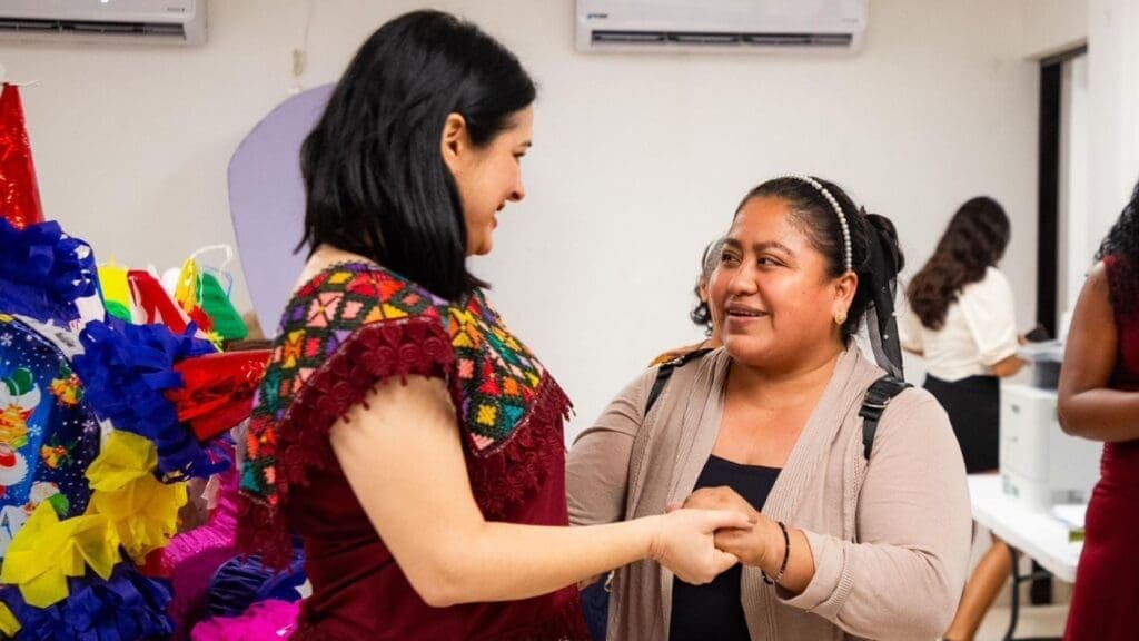 Apoyo total a madres trabajadoras refrenda Estefanía Mercado
