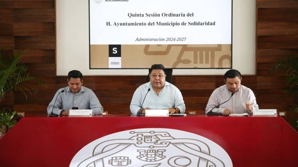 Cabildo aprueba firma de convenios entre el Ayuntamiento de Solidaridad y dependencias federales