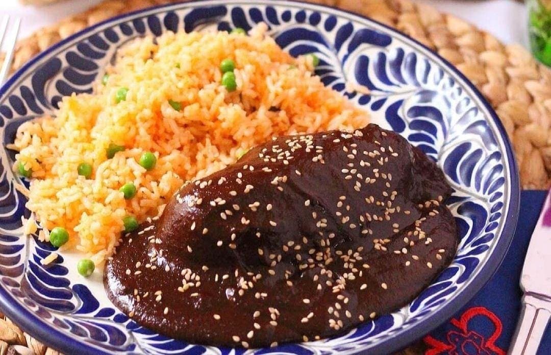 De ángeles y monjas; así es la historia del mole poblano