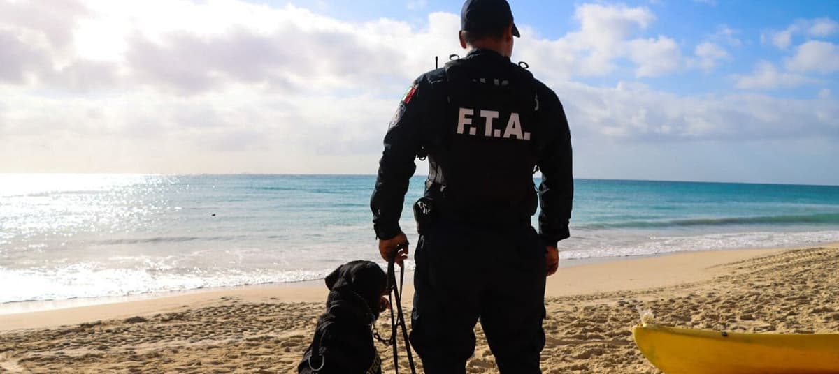 Entrega reconocimiento la Policía Nacional de República Dominicana a la Unidad Canina de Solidaridad