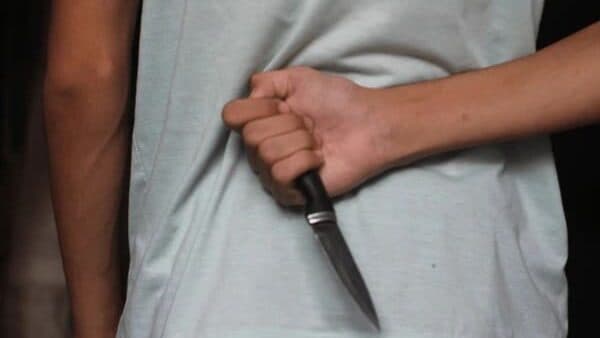 Repartidora apuñala 14 veces a una embarazada porque le dio poca propina en Florida