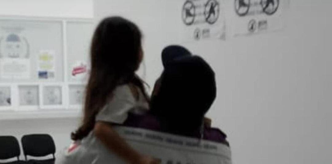 Rescatan a madre e hija en Cancún; mujer asegura que fue drogada