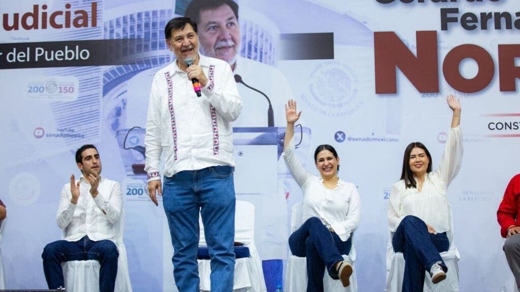 Que se oiga bien y se oiga lejos: ¡Playa del Carmen!: Gerardo Fernández Noroña